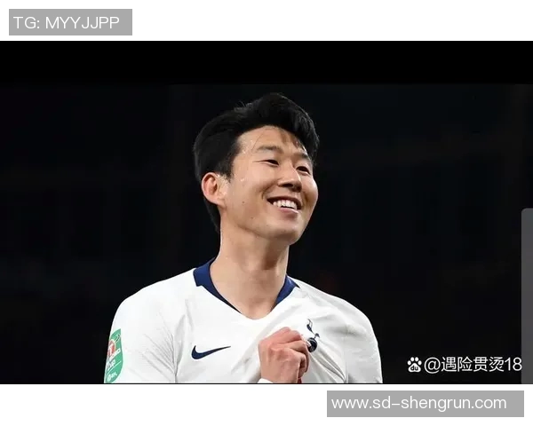 韩国足球传奇人物揭秘老一辈明星球员的辉煌与成就 韩国足球传奇人物揭秘老一辈明星球员的辉煌与成就