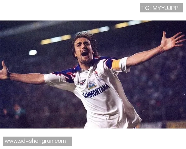 弯腰走的足球明星是谁他在赛场上的表现如何影响了足球界