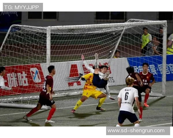 足球明星热爱篮球运动的背后故事与精彩瞬间 足球明星热爱篮球运动的背后故事与精彩瞬间